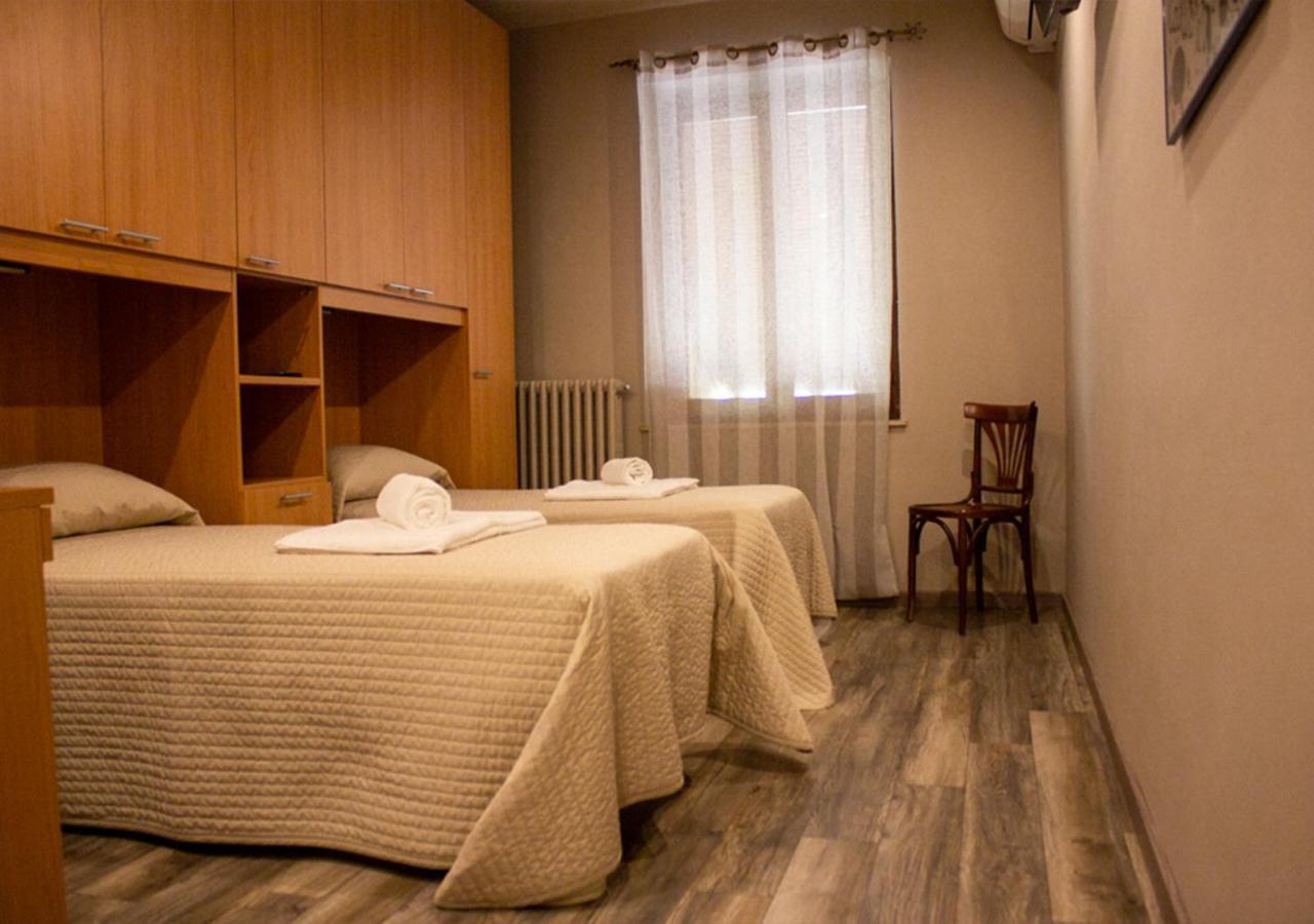 Hotel Trattoria Due Citroni Casalgrasso Exteriér fotografie