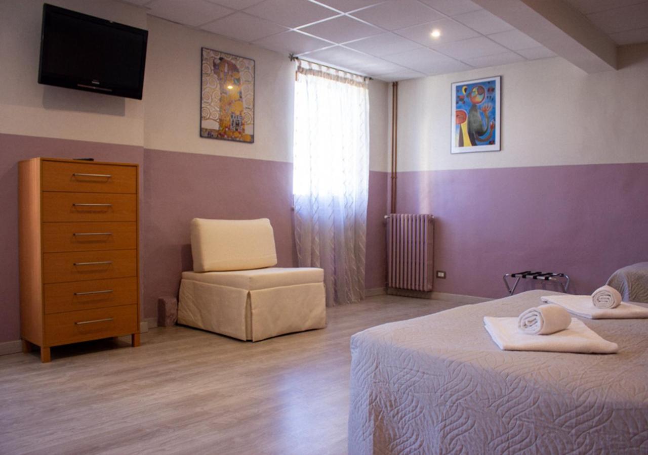 Hotel Trattoria Due Citroni Casalgrasso Exteriér fotografie