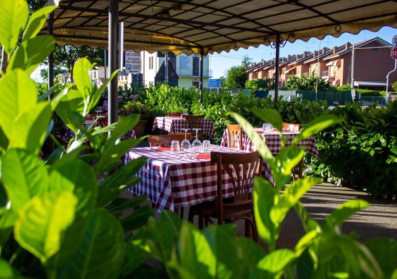 Hotel Trattoria Due Citroni Casalgrasso Exteriér fotografie