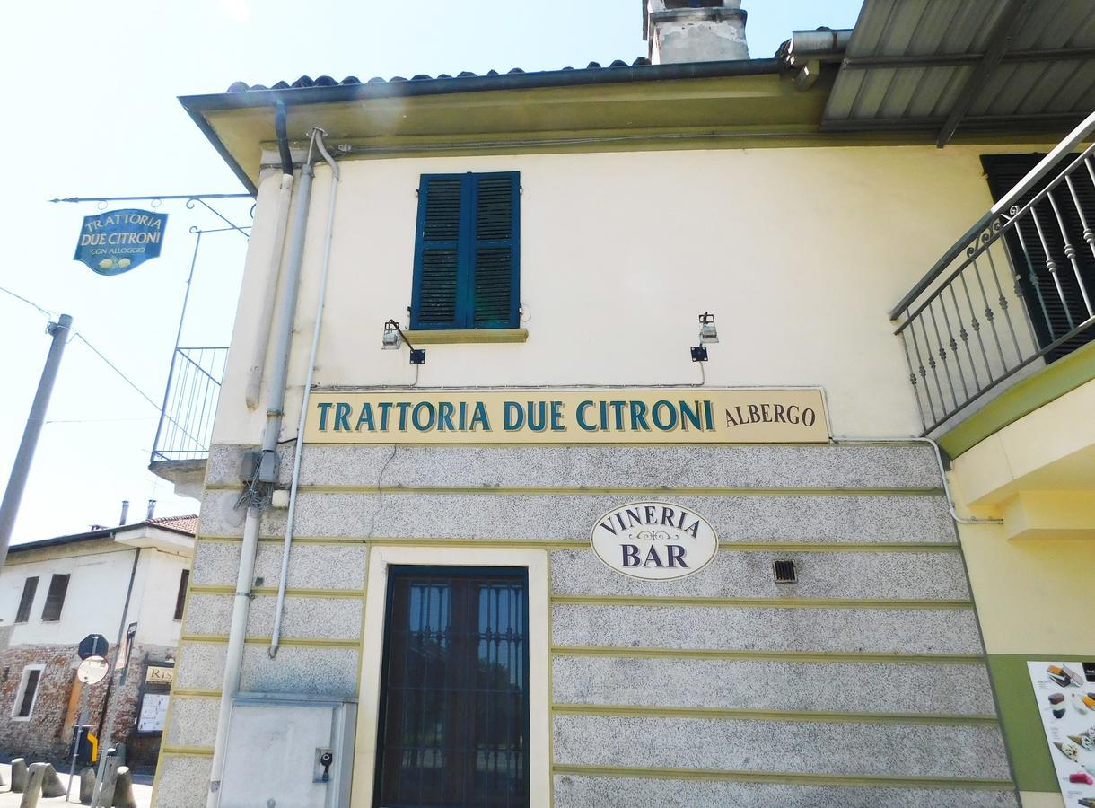 Hotel Trattoria Due Citroni Casalgrasso Exteriér fotografie